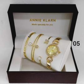 Annie Klarn Watch & bracelets set box 05